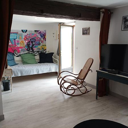 Bed and Breakfast A L Epoque Bouges  Экстерьер фото