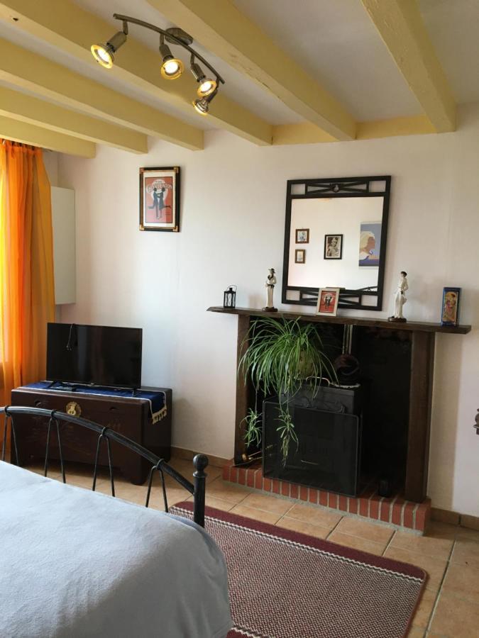 Bed and Breakfast A L Epoque Bouges  Экстерьер фото